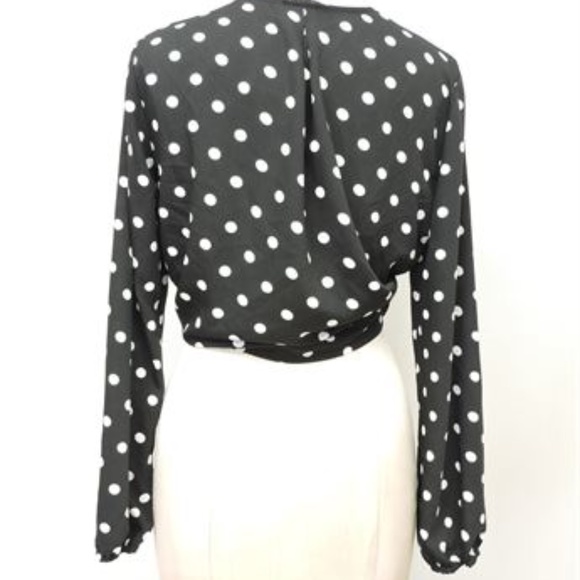 Combo Dynamite Top (sm) & Forever 21 Shorts (lrg) - Picture 3 of 7